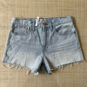 NWT Madewell Relaxed Denim Shorts (Size 28)